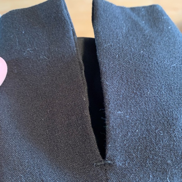 H&M blazer with cute zipper detailing - Picture 4 of 4